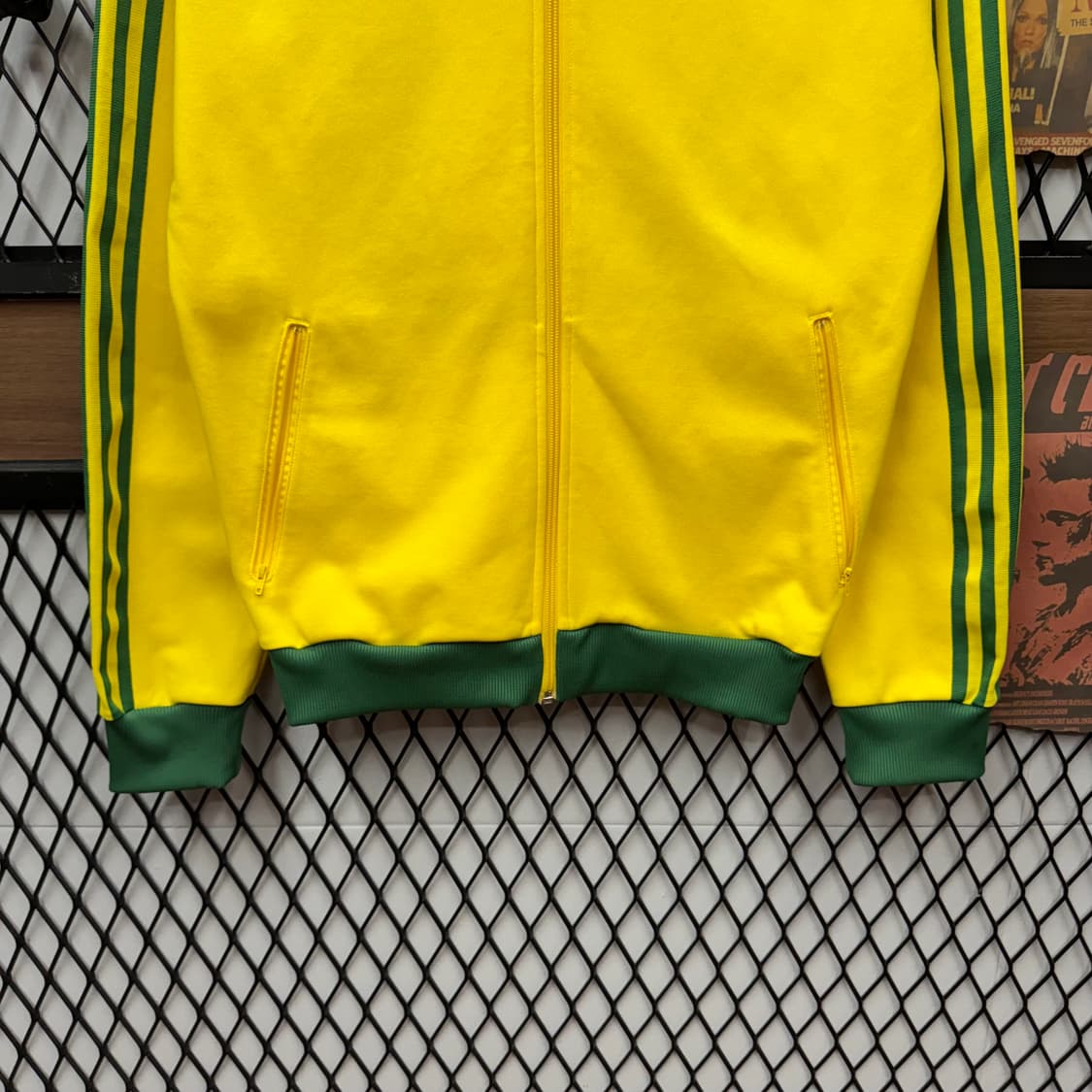 00s 아디다스 베켄바우어 트랙자켓 전면 레터링 로고 포인트 옐로 그린 상품이미지4