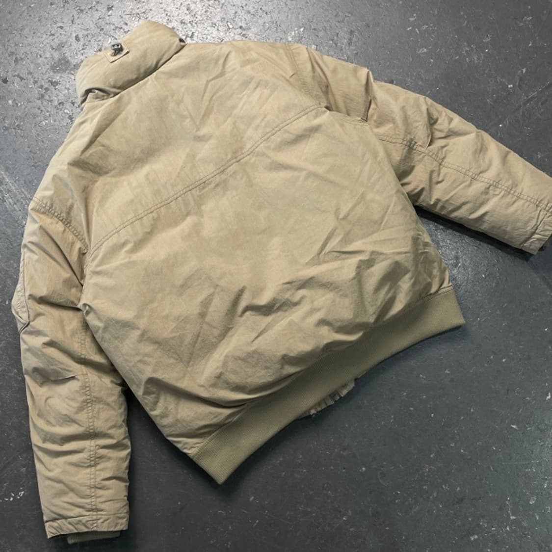 하이드아웃 쉘터 S-40 탱커 숏패딩 상품이미지5