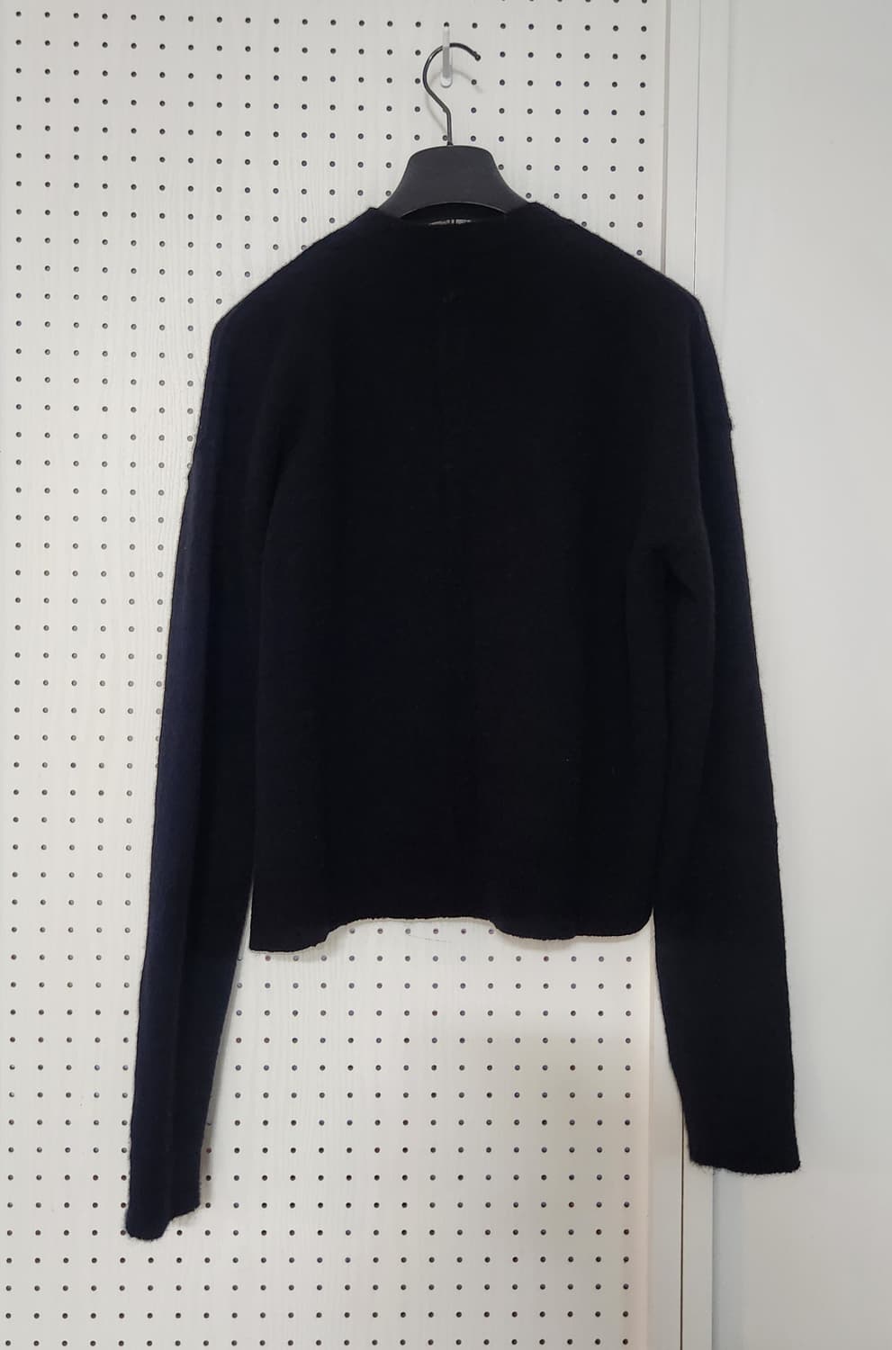 릭오웬스 FW25 토미 V 넥 알파카 스웨터 블랙 상품이미지3