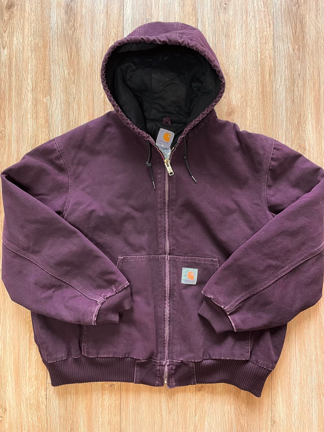 칼하트 구버전  J130 덕 액티브 워크 자켓 다크와인 상품이미지1