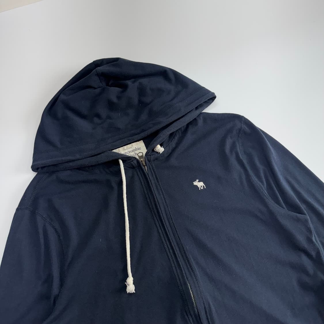 Abercrombie 아베크롬비 스몰로고 네이비 후드집업 상품이미지4