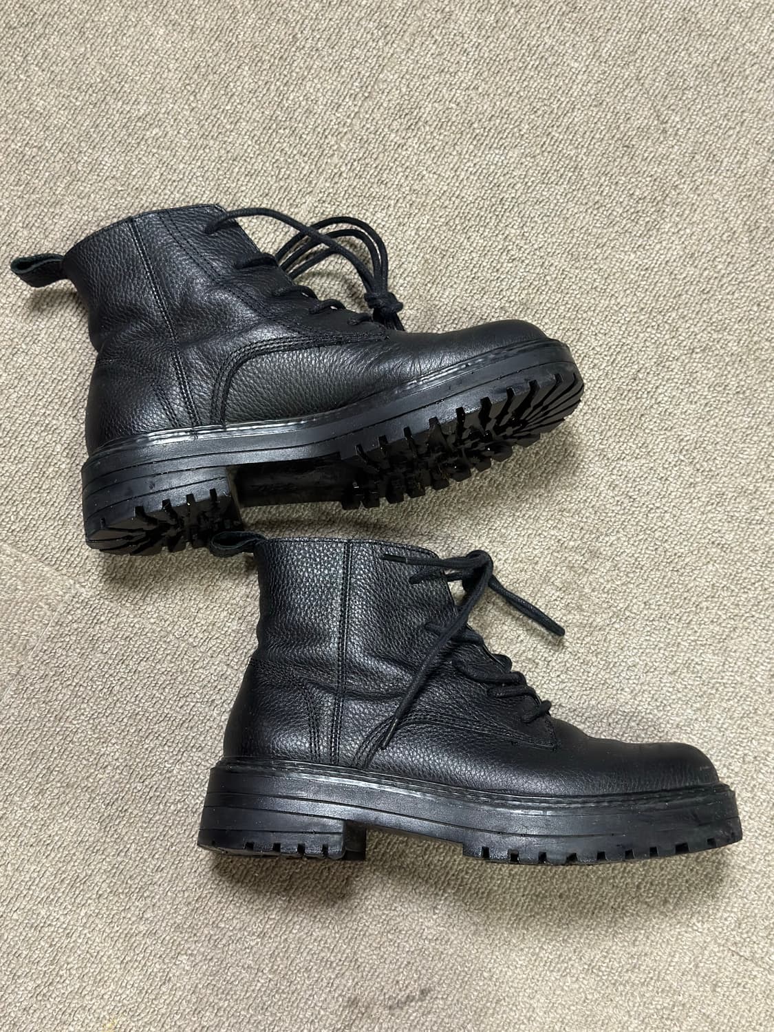 자라(ZARA) 천연 소가죽 레이스업 워커 부츠 (225 / 35) 상품이미지5