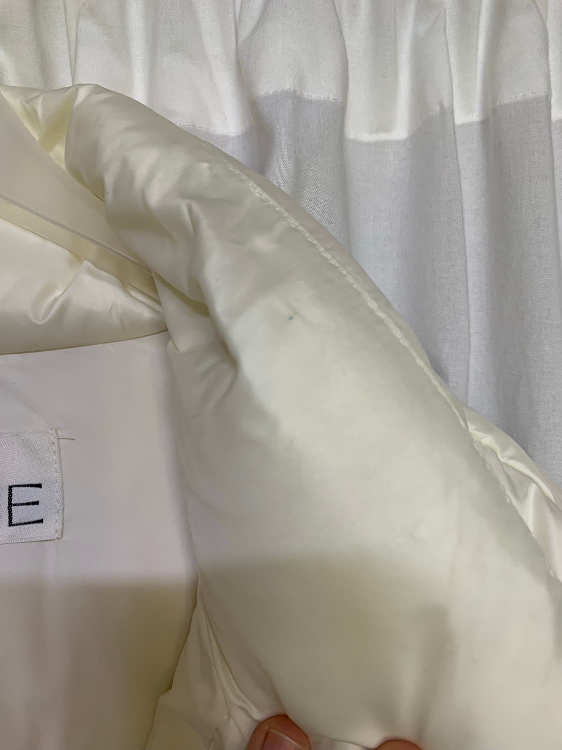 레이스 (RRACE) 푸퍼 크롭 다운 패딩 -아이보리 상품이미지7