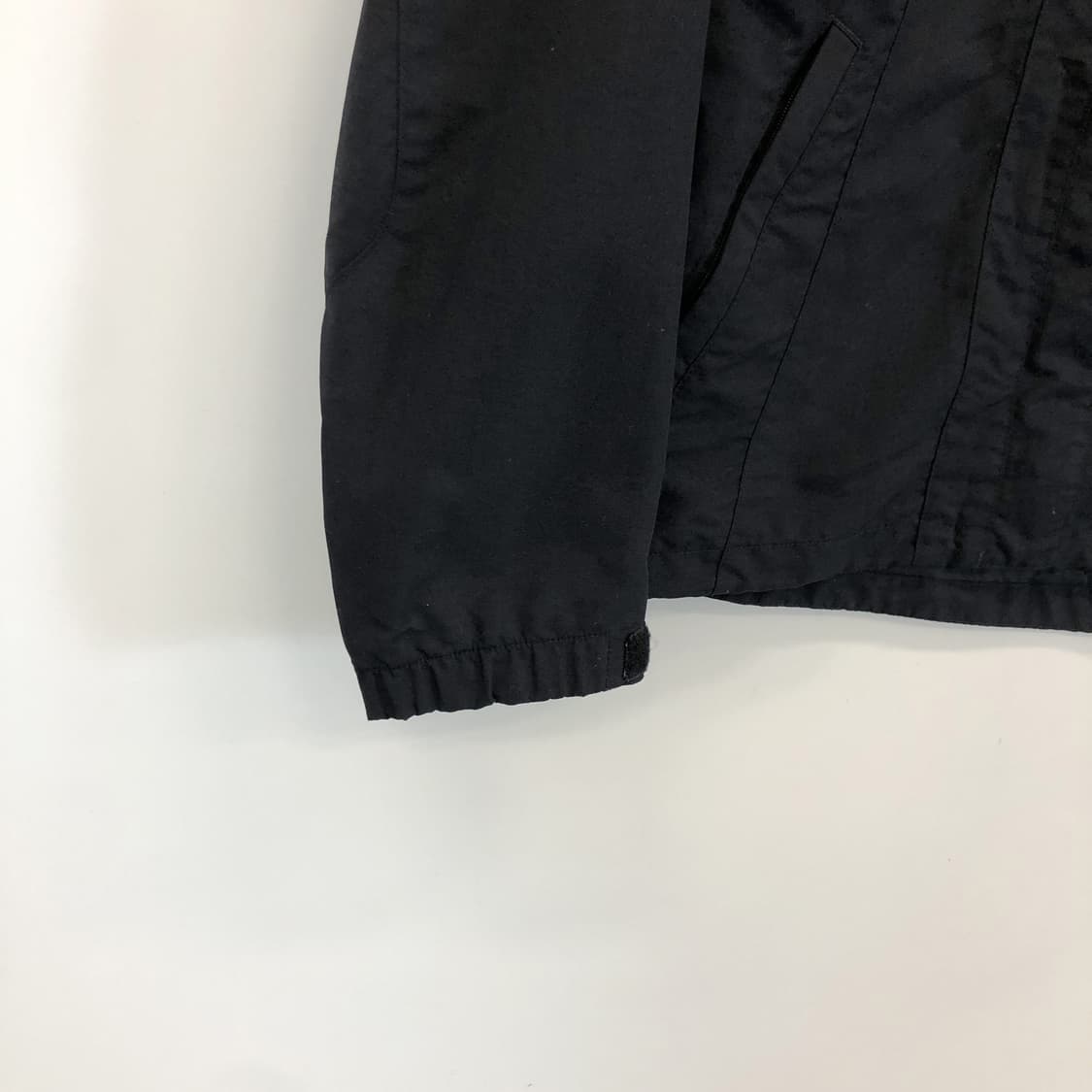 노스페이스 바람막이 85 사이즈 블랙  상품이미지3