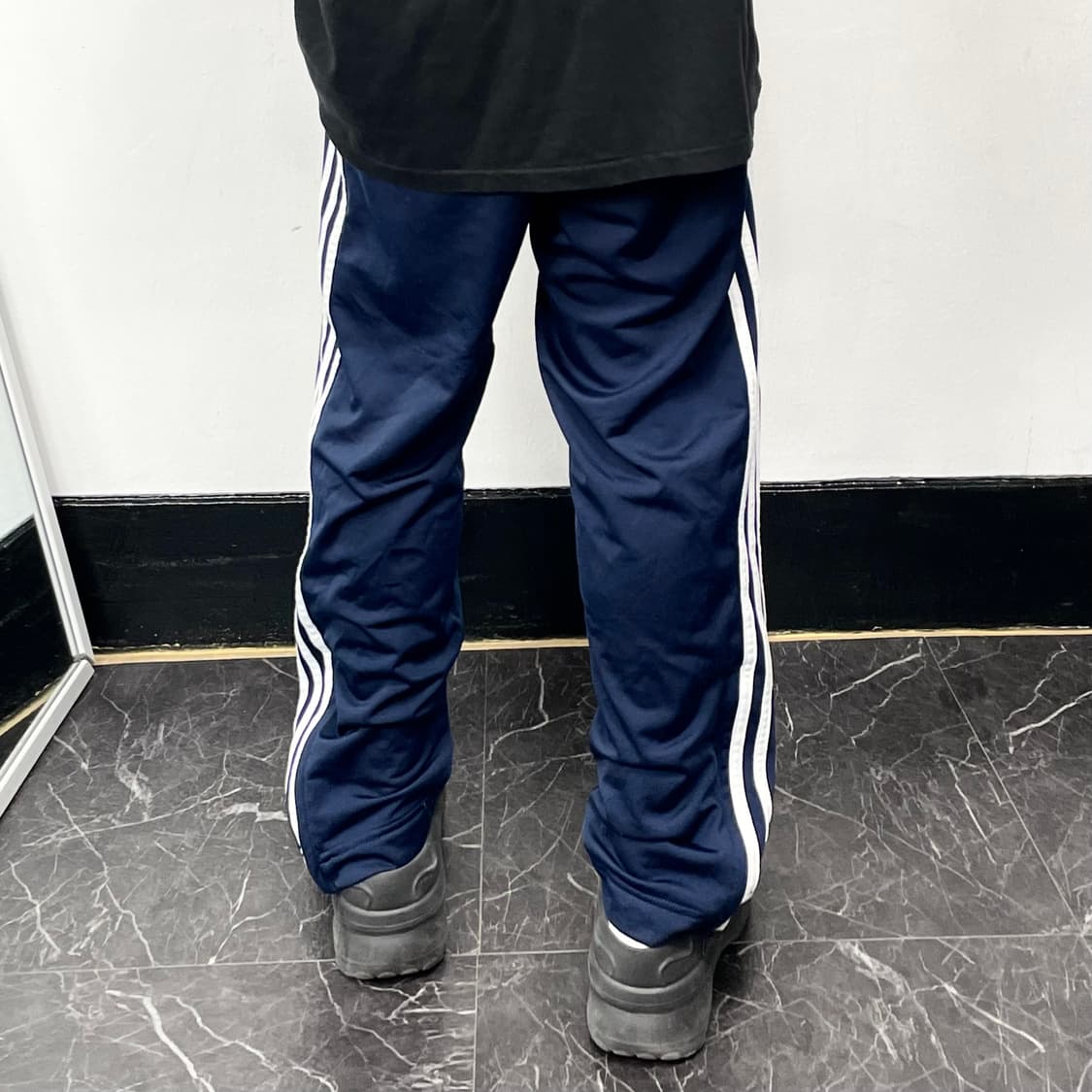 아디다스 네이비 삼선 파이어버드 미니멀 트랙팬츠 상품이미지3