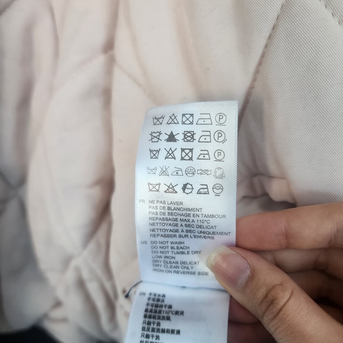 산드로 검정 벨벳 장미 자수 항공 점퍼 상품이미지6