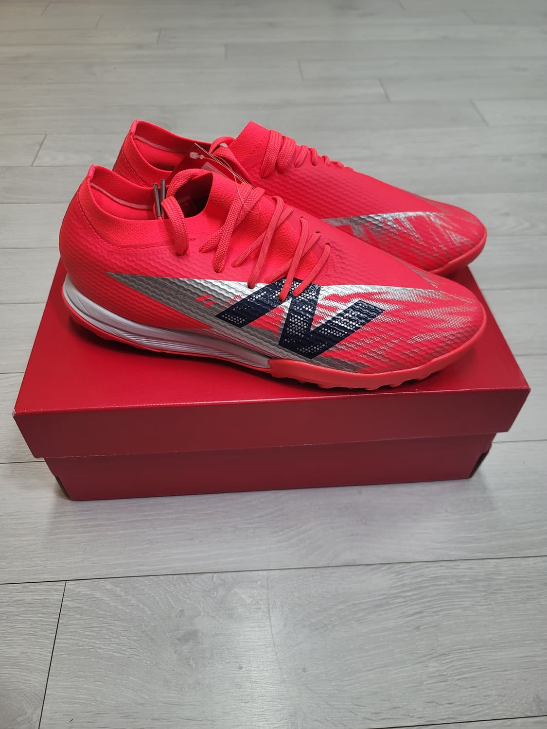 (260)뉴발란스 풋살화 퓨론 V8 팀(남성,2E)TF[대전직거래도가능] 상품이미지5