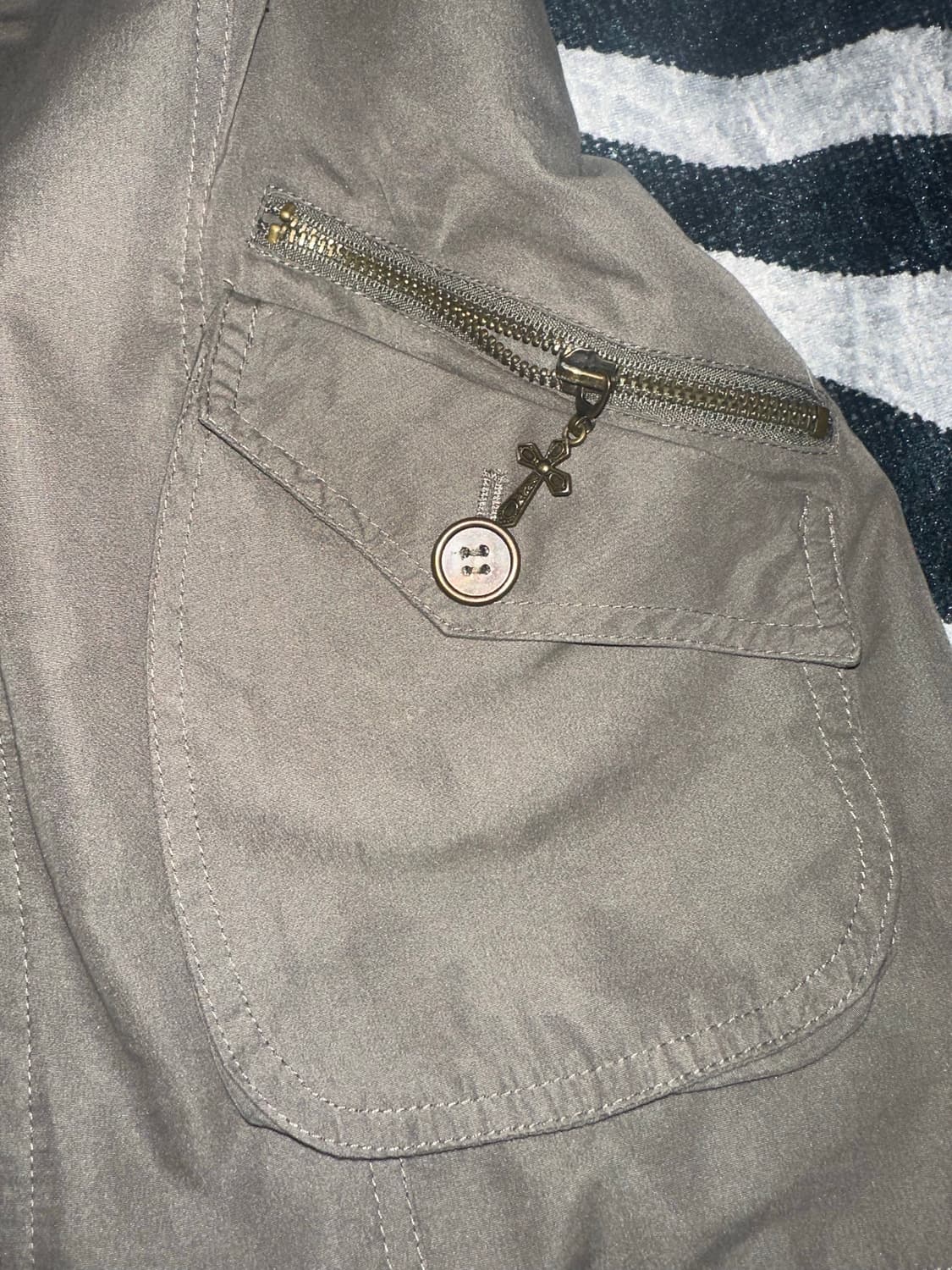 일본빈티지 y2k 그런지페어리 십자가 카키야상조끼 오네갸루파우닝133 상품이미지3