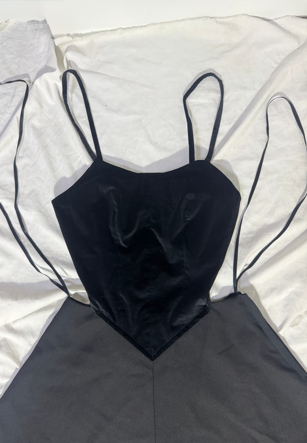 H&M 꼼데가르송 컷아웃 디테일 원피스 벨벳 상품이미지3