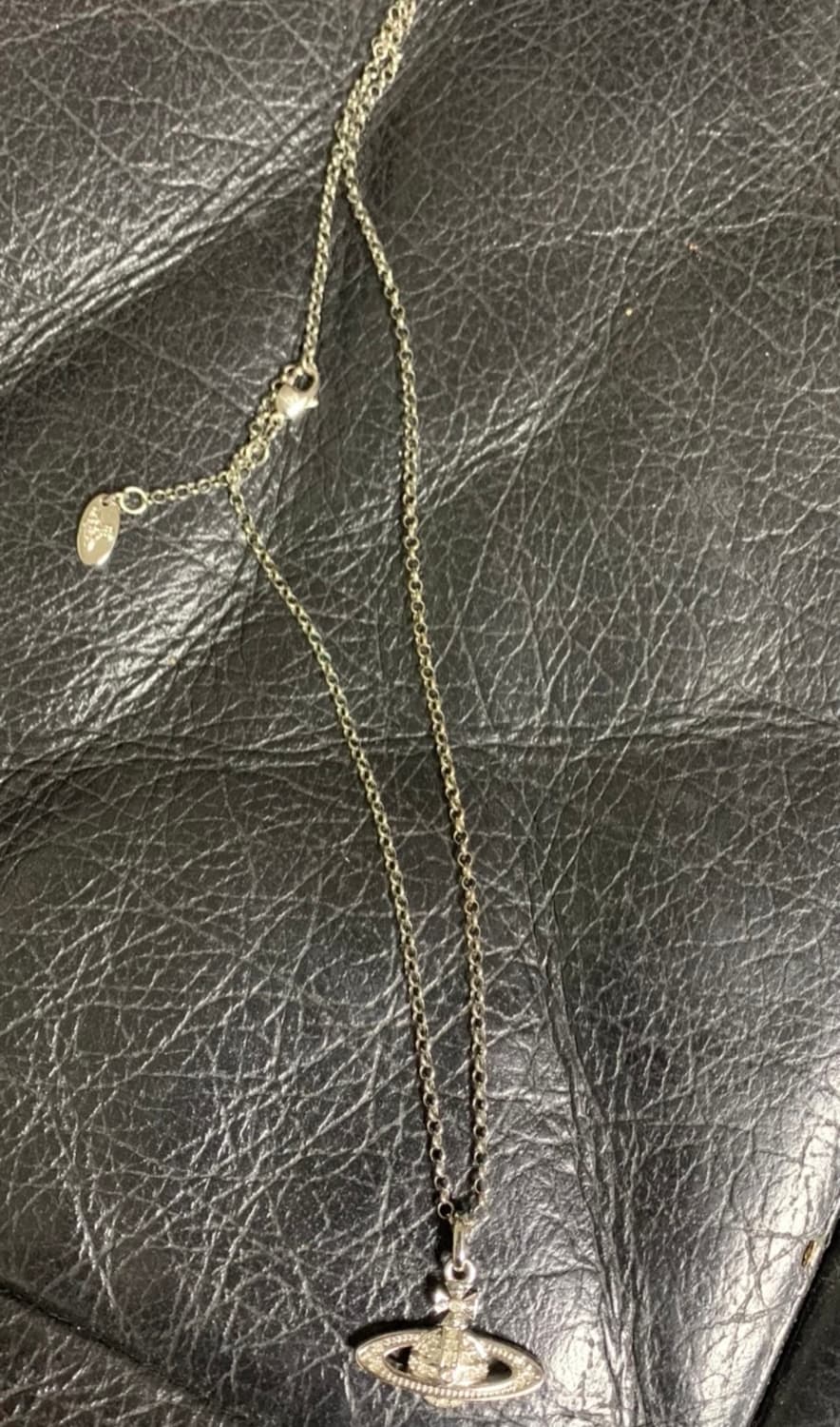 크림 구매 정품 비비안웨스트우드 목걸이 상품이미지2