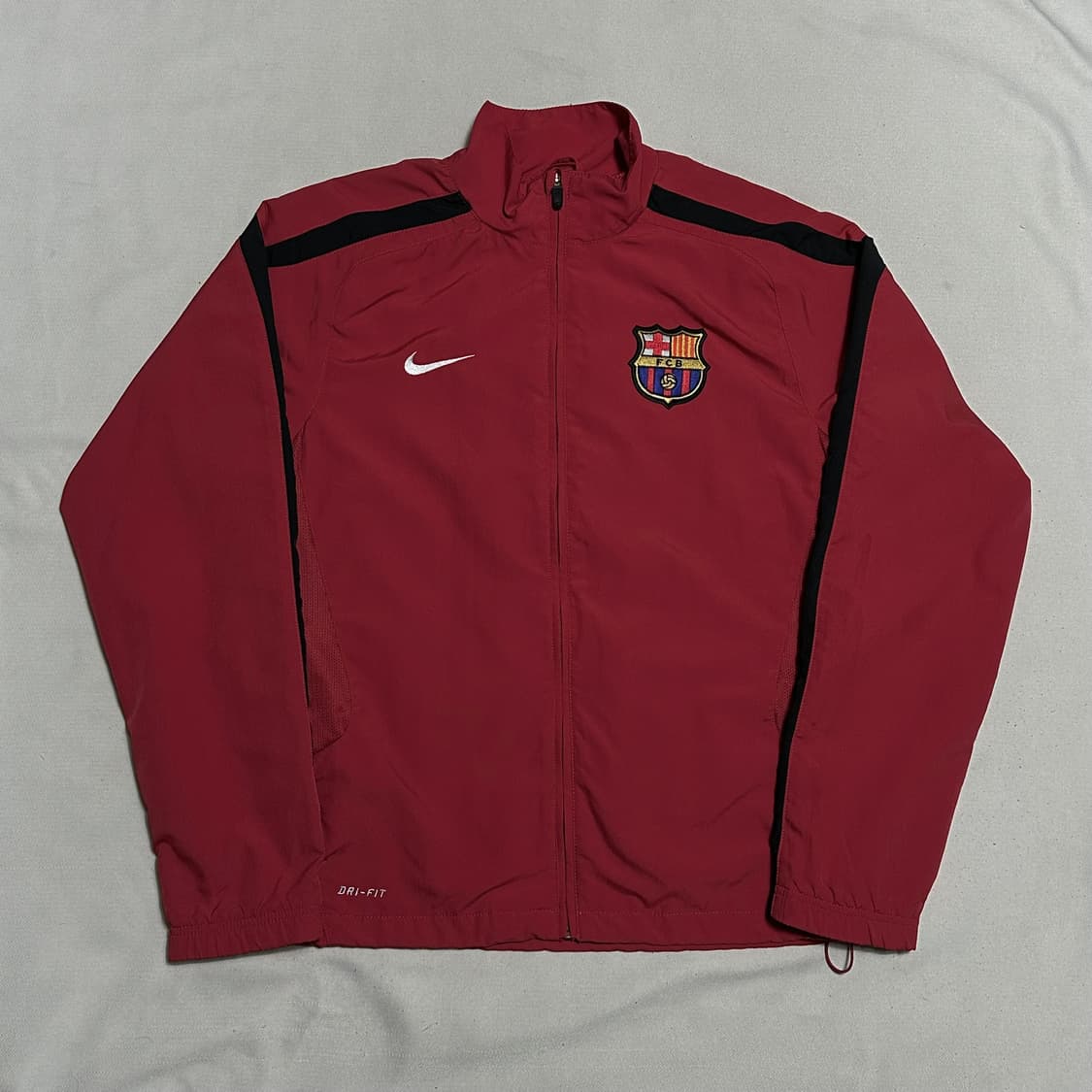 L 나이키 바르셀로나 드라이핏 버건디 바람막이 상품이미지2