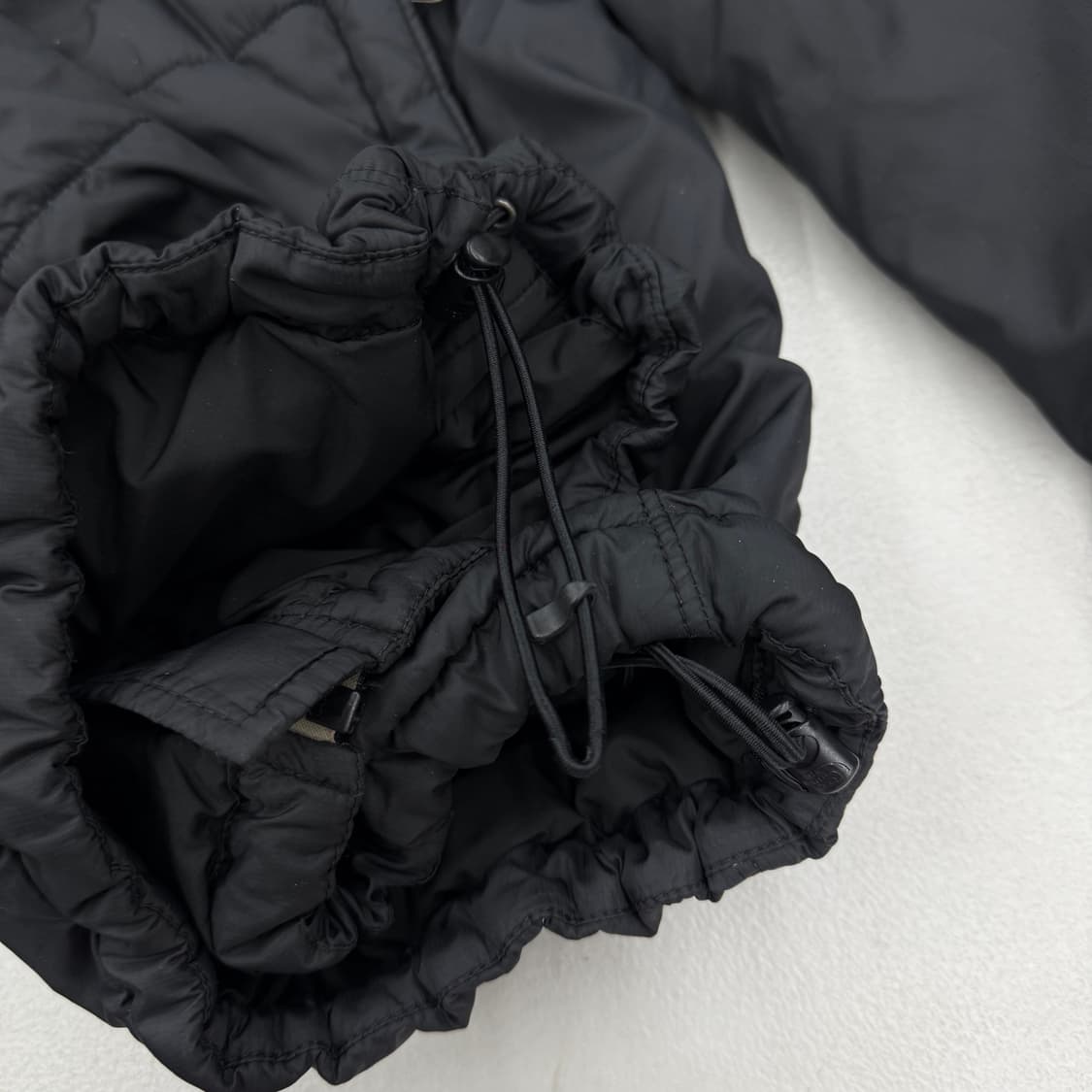 노스페이스 고프코어 프리마로프트 경량패딩 블랙 상품이미지6