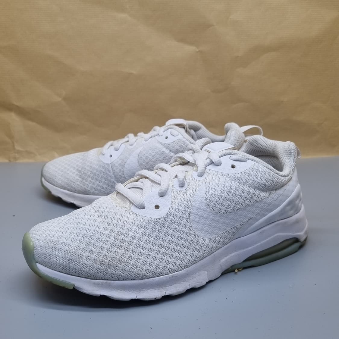 나이키 에어맥스 모션 여성운동화240  상품이미지1