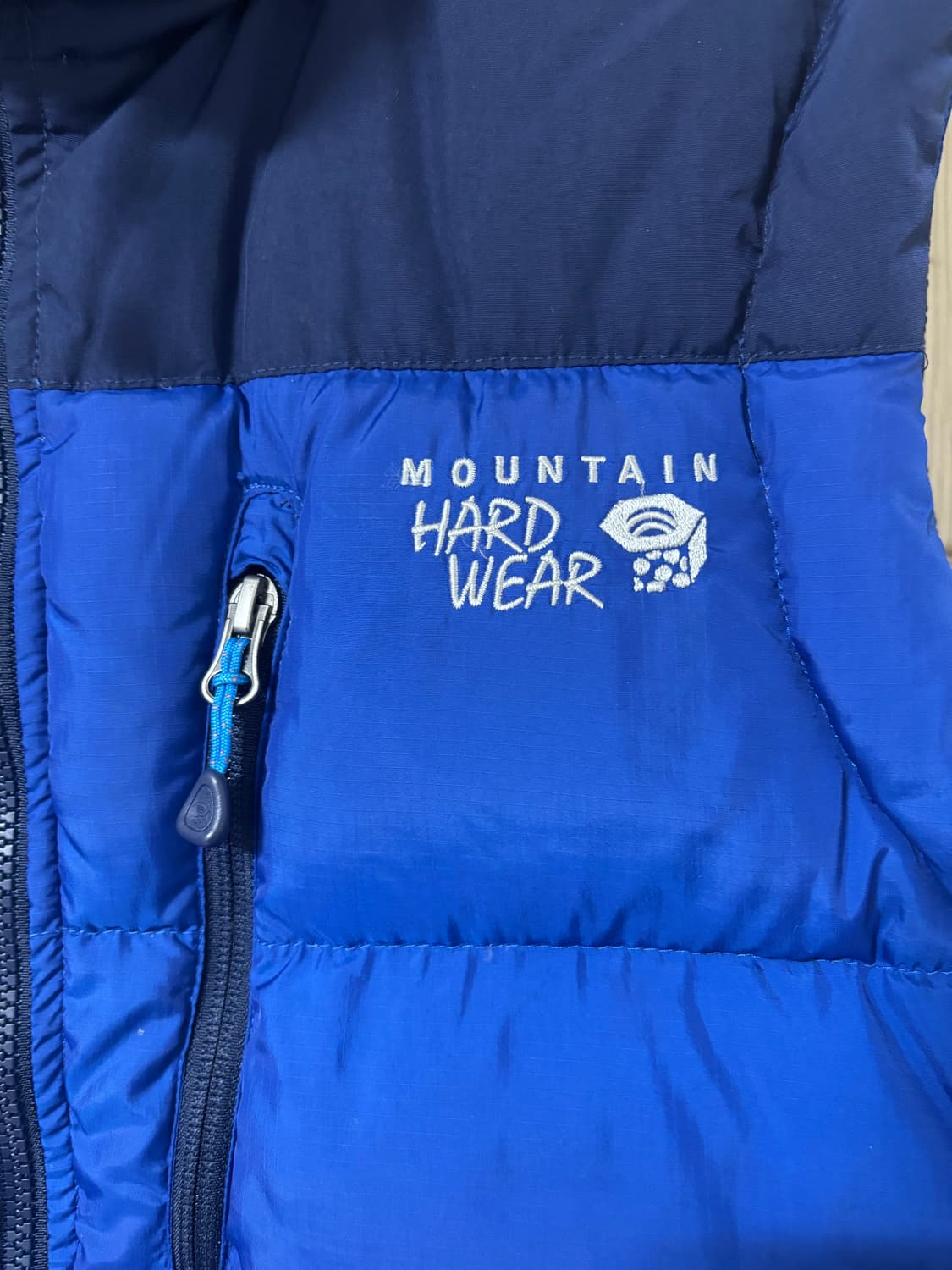 마운틴하드웨어 블루 다운 베스트 상품이미지2