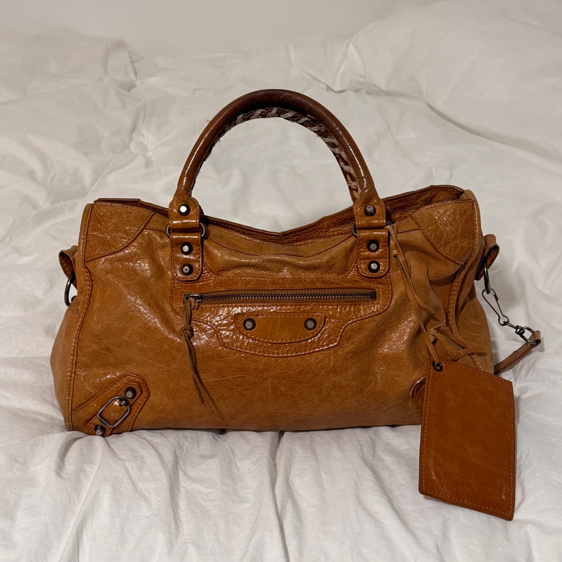 발렌시아가 모터백 상품이미지1