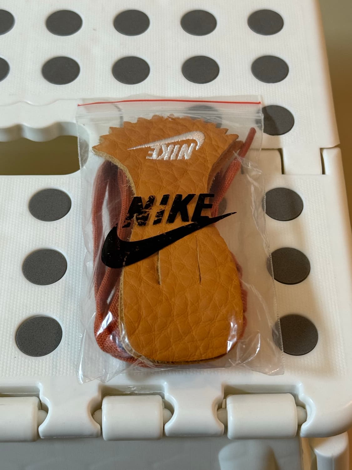 나이키 코르테즈 23 SE 위트 골드 270 상품이미지8