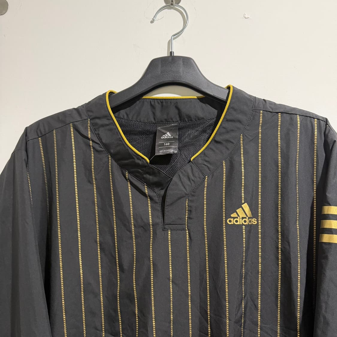 아디다스 스트라이프 풀오버 브이넥 바람막이 상품이미지2