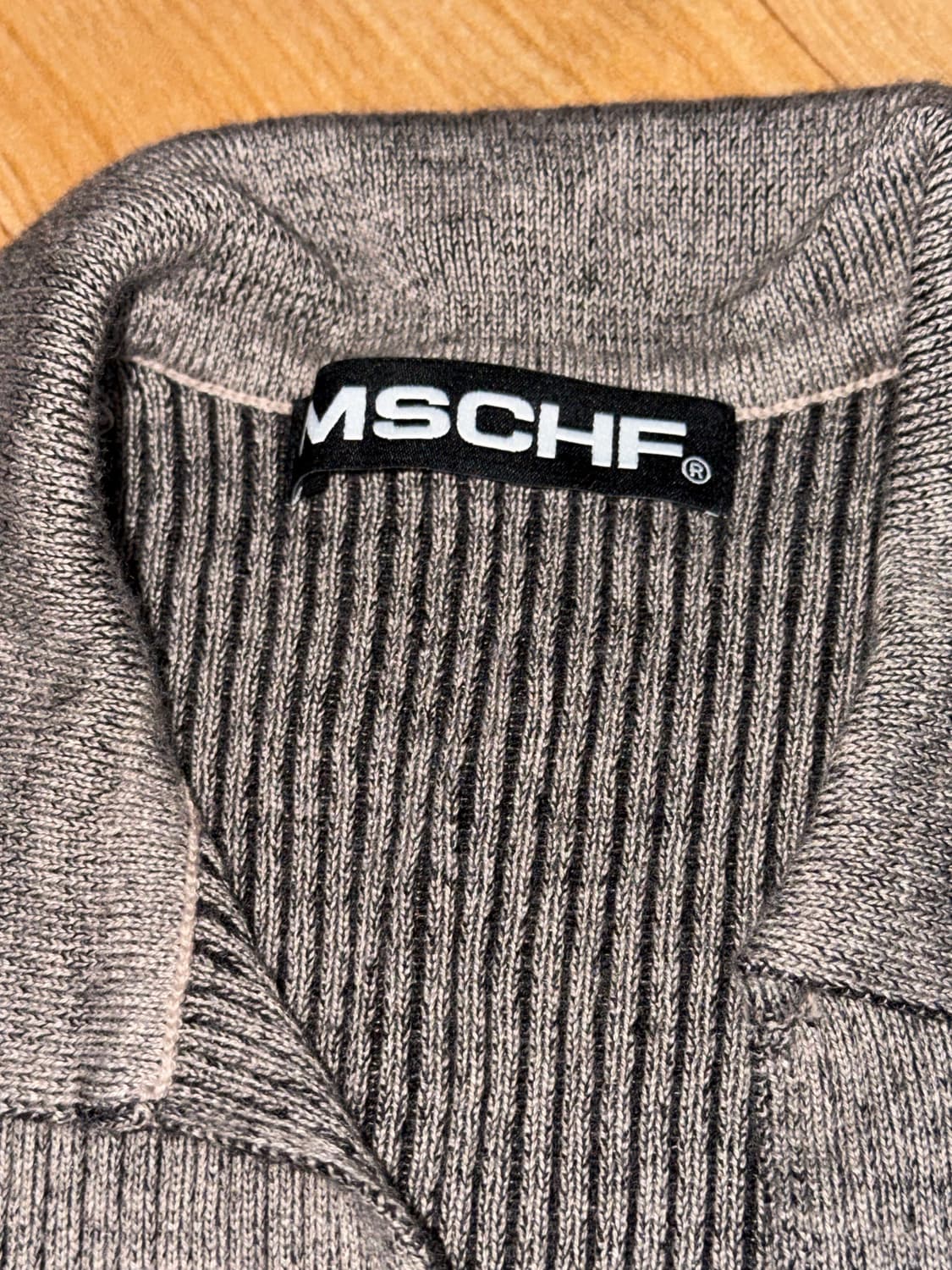 미스치프 니티드 투톤 슬리브리스 베이지 블랙 상품이미지4