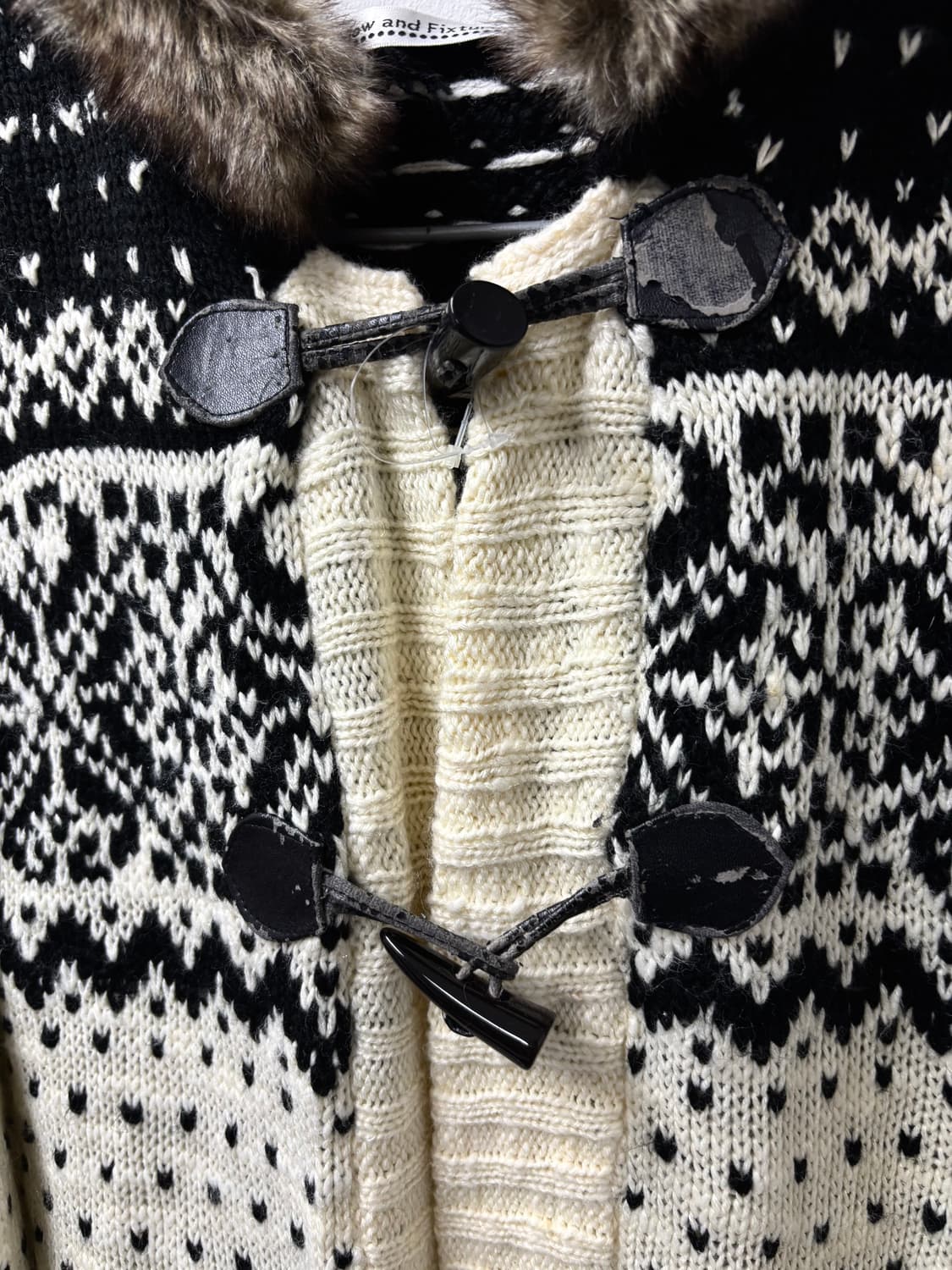 “Vintage” Y2K Design Fur Cardigan 상품이미지7