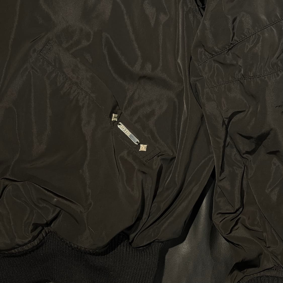 르수기아뜰리에 리본 매듭 크롭 봄버 점퍼 상품이미지7