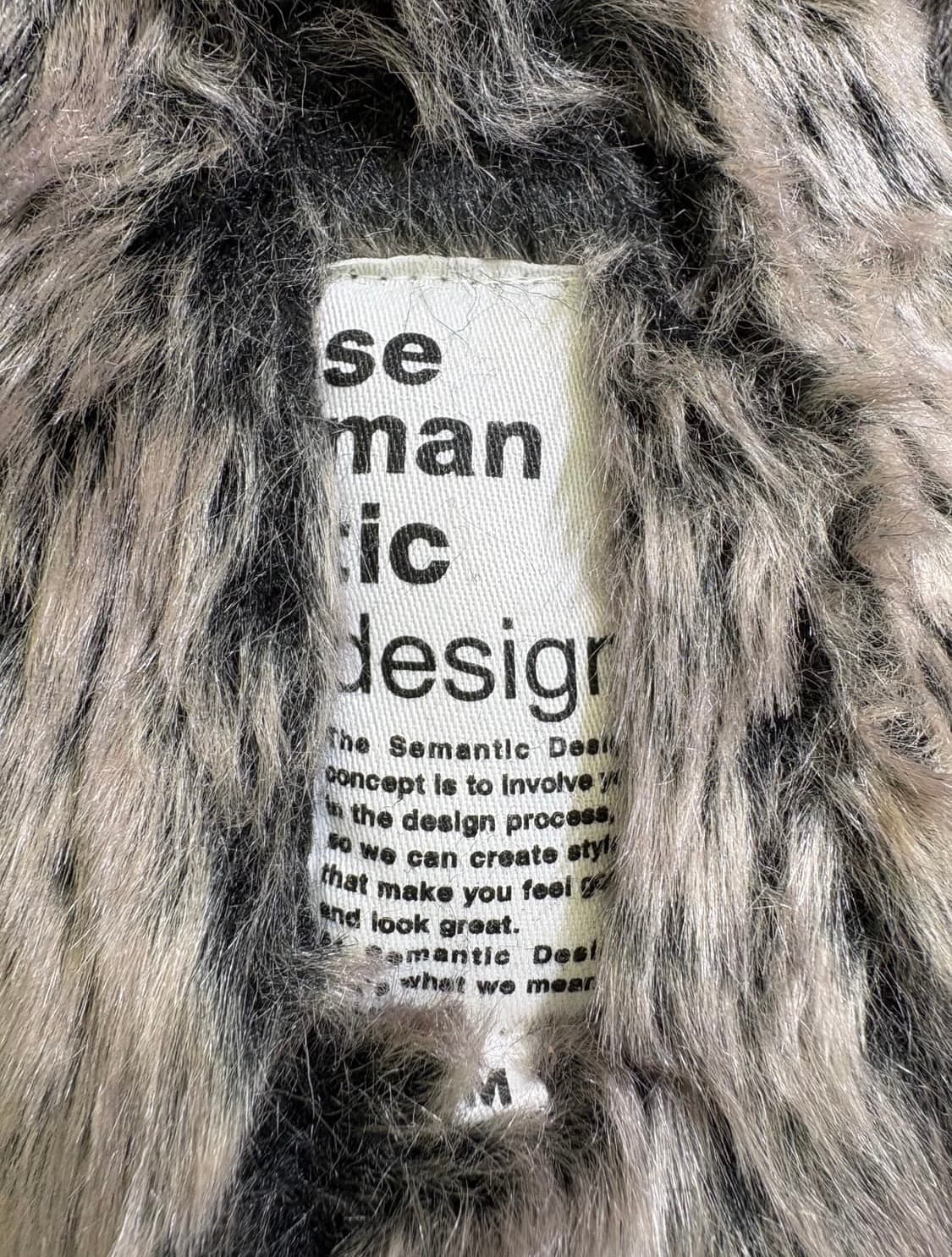 세만틱 디자인 무스탕 상품이미지4