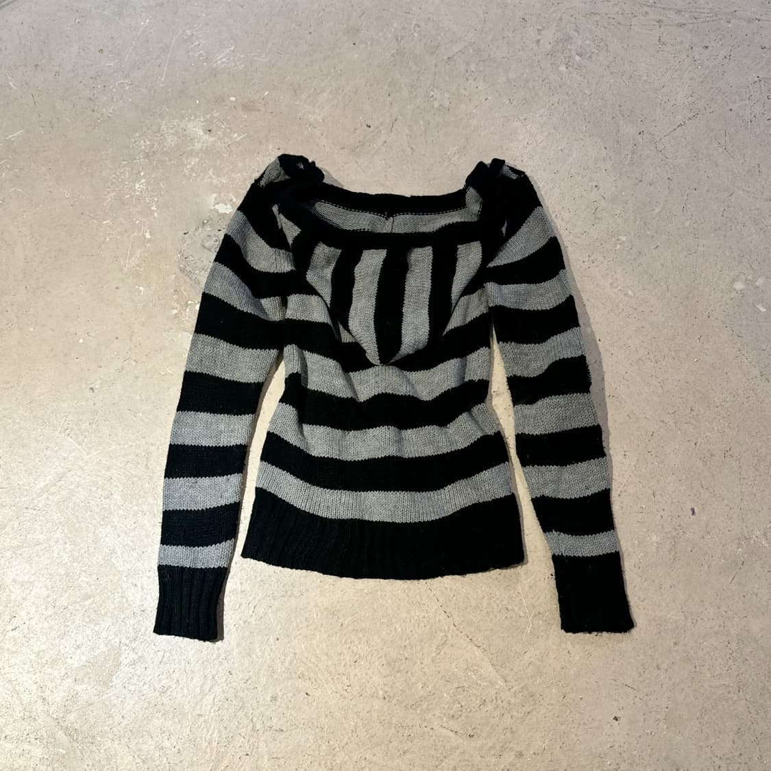 스트라이프 폼폼 후드 니트 상품이미지4