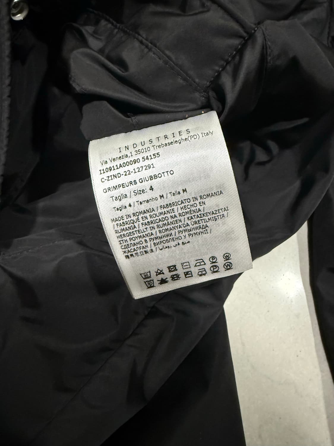 몽클레어 그림퍼스 바람막이 4사이즈 상품이미지5