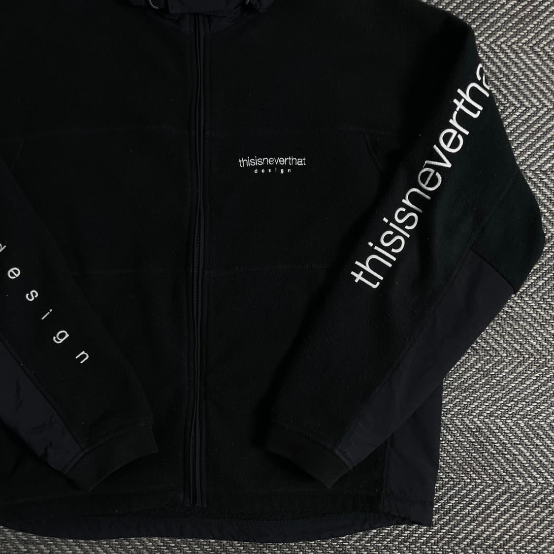 디스이즈네버댓 스펠로고 빅로고 후드 플리스 자켓y 3279 상품이미지3
