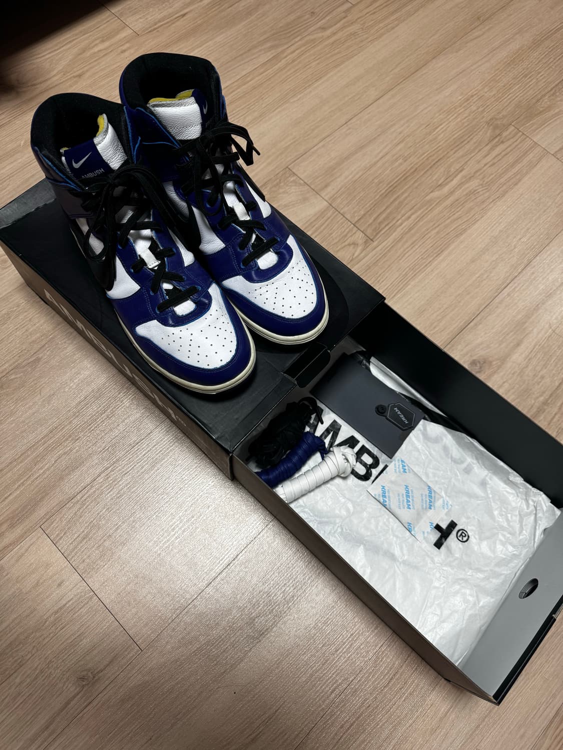 나이키 x 앰부쉬 덩크 딥 로얄 블루 상품이미지3
