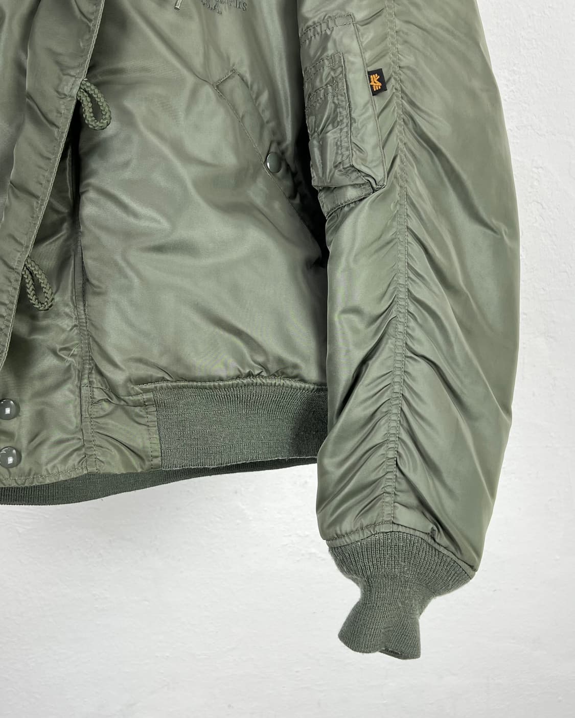 알파인더스트리 세이지 그린 n-2b 쇼트 웨이스트 파카 퍼 자켓 상품이미지6