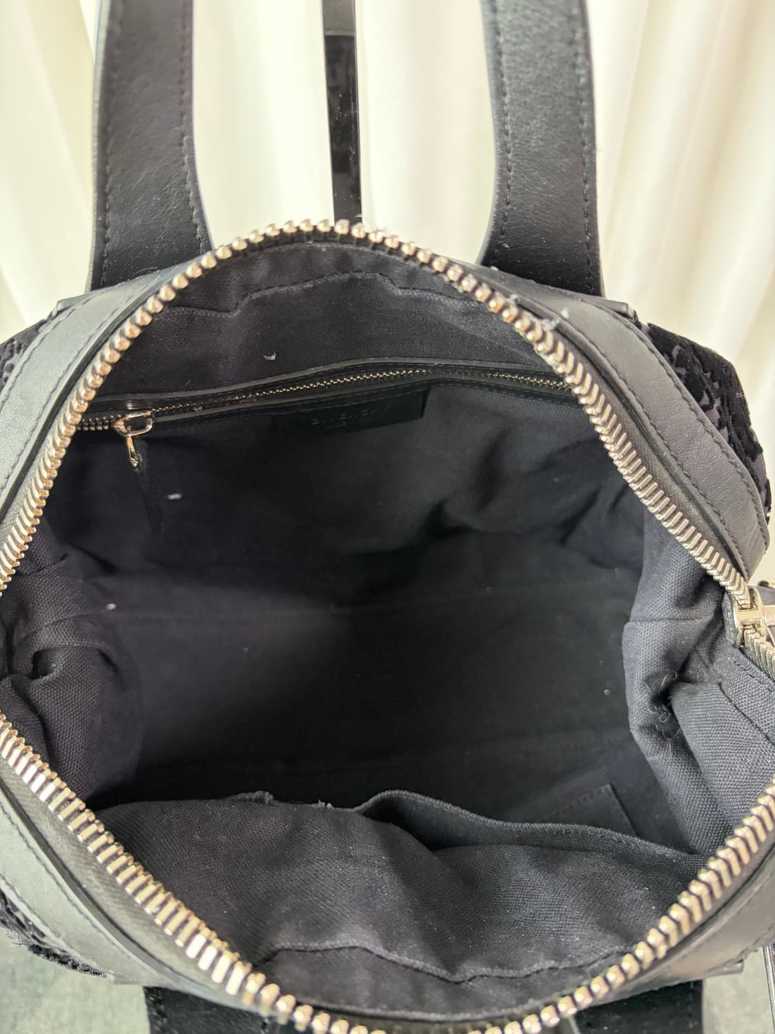 지방시 나이팅게일 벨벳 플로럴 숄더백 상품이미지7