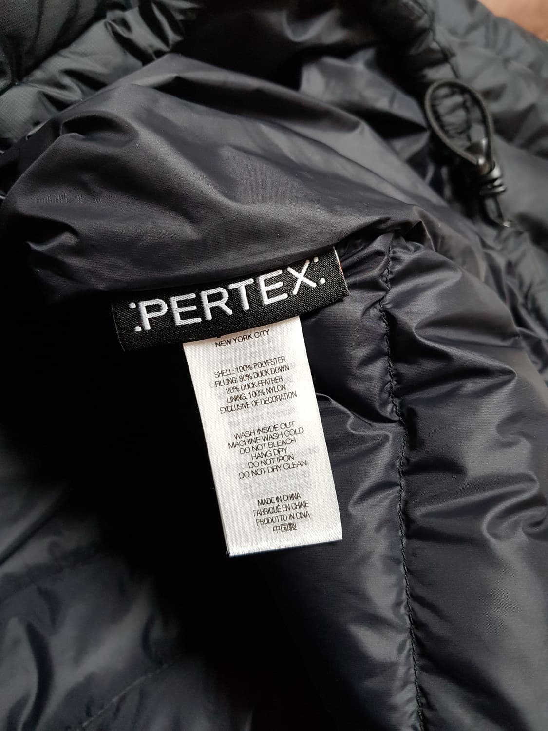 슈프림 마이크로 다운 하프 집 후드 패딩 블랙 24FW 상품이미지6