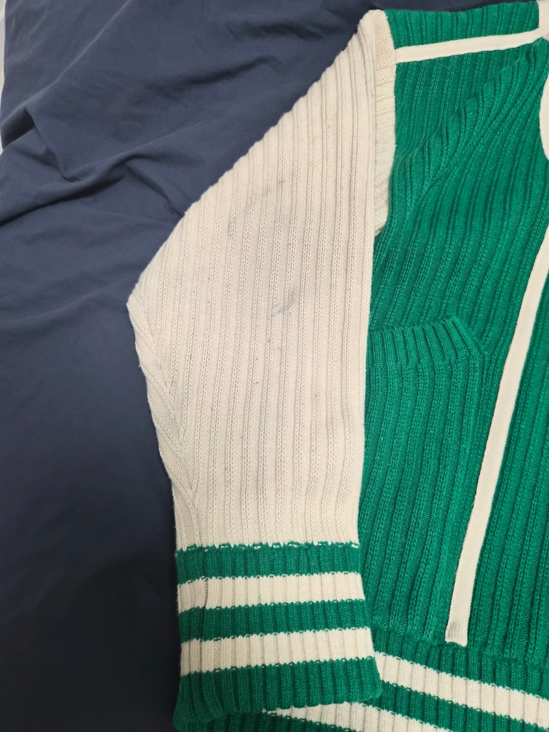 아더에러 톰가디건 A3사이즈 상품이미지2