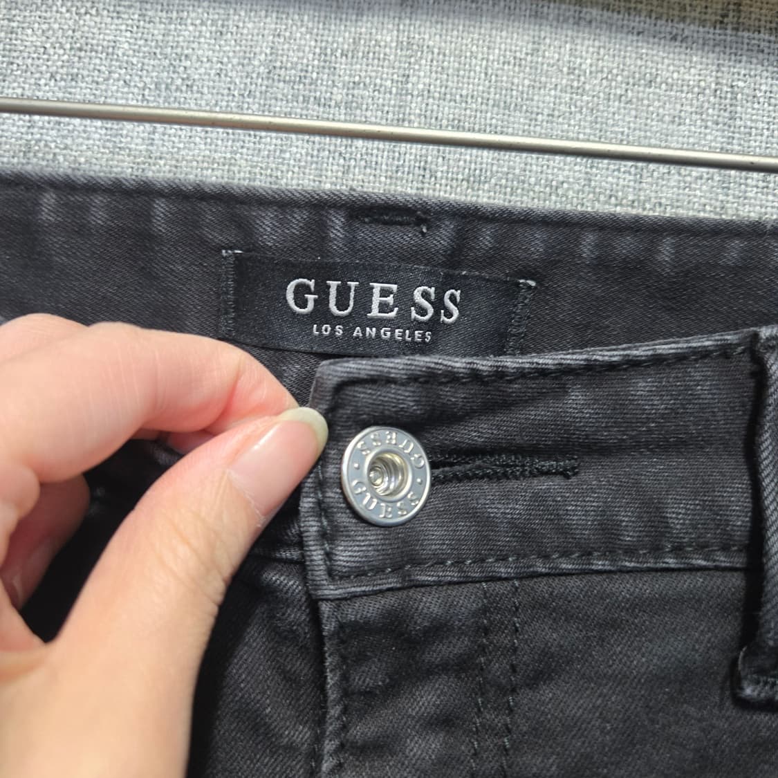 게스 블랙 데님 부츠컷 청바지  상품이미지4