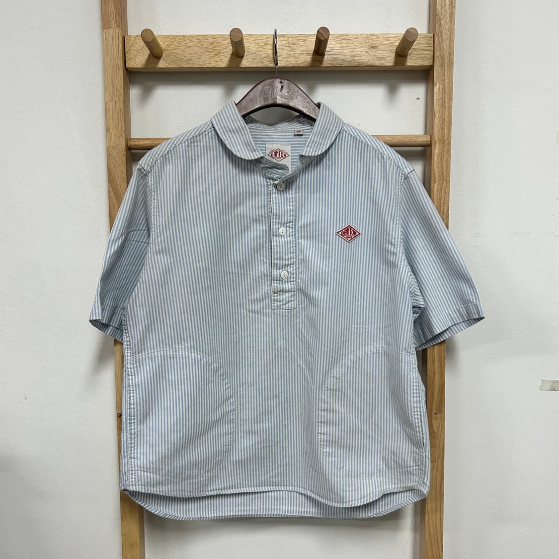 단톤 스트라이프 반팔 셔츠 상품이미지3