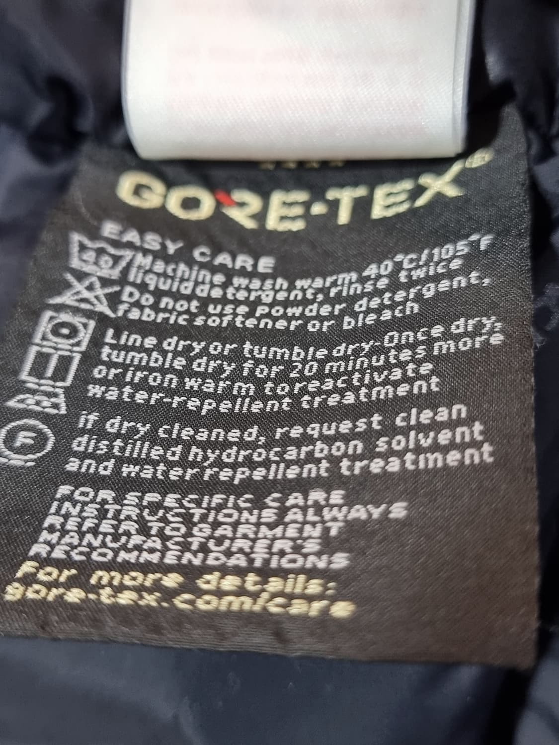 블랙야크 고어텍스엣지레이디 다운자켓 (C890 상품이미지4