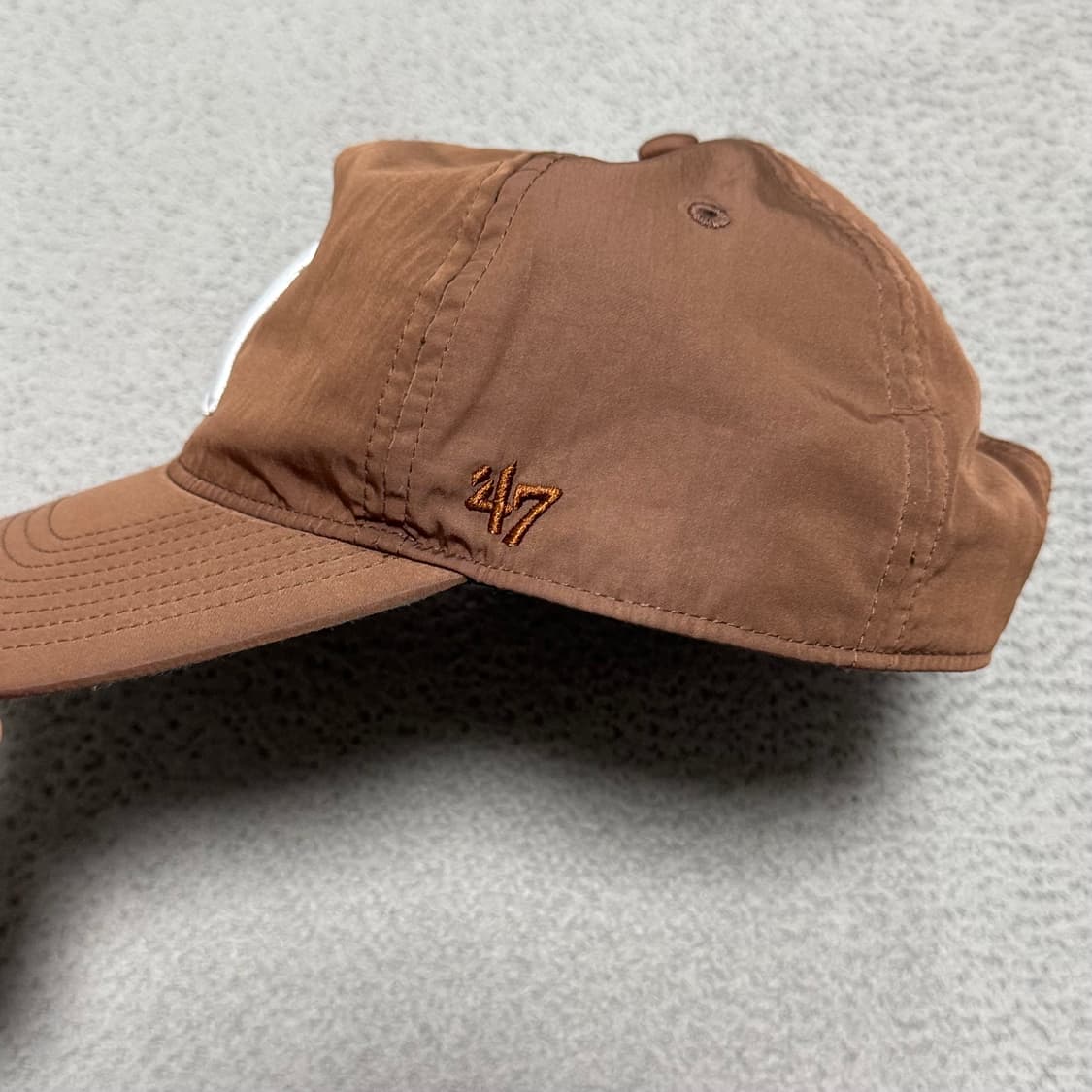 Kith 47 뉴욕 양키스 나일론 브라운 볼캡 상품이미지6