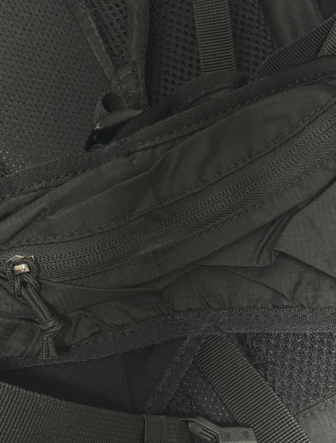 살로몬 백팩 20L + 카라비너 상품이미지4