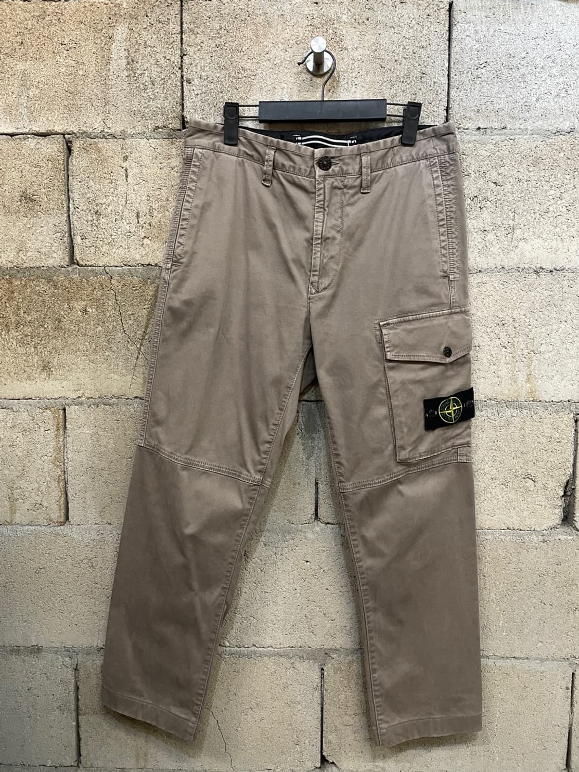 스톤 아일랜드 브러쉬드 코튼 카고 팬츠 상품이미지4