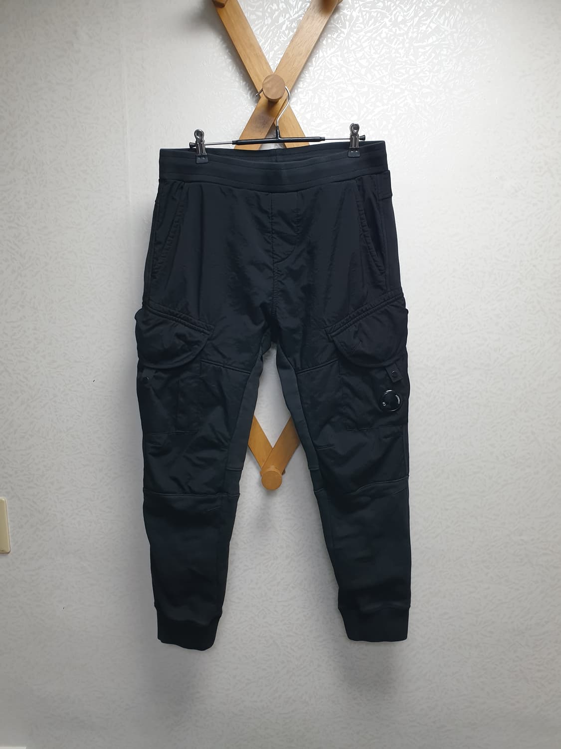 [s/30~32/정품] cp컴퍼니 나일론 기모 카고조거팬츠 상품이미지1