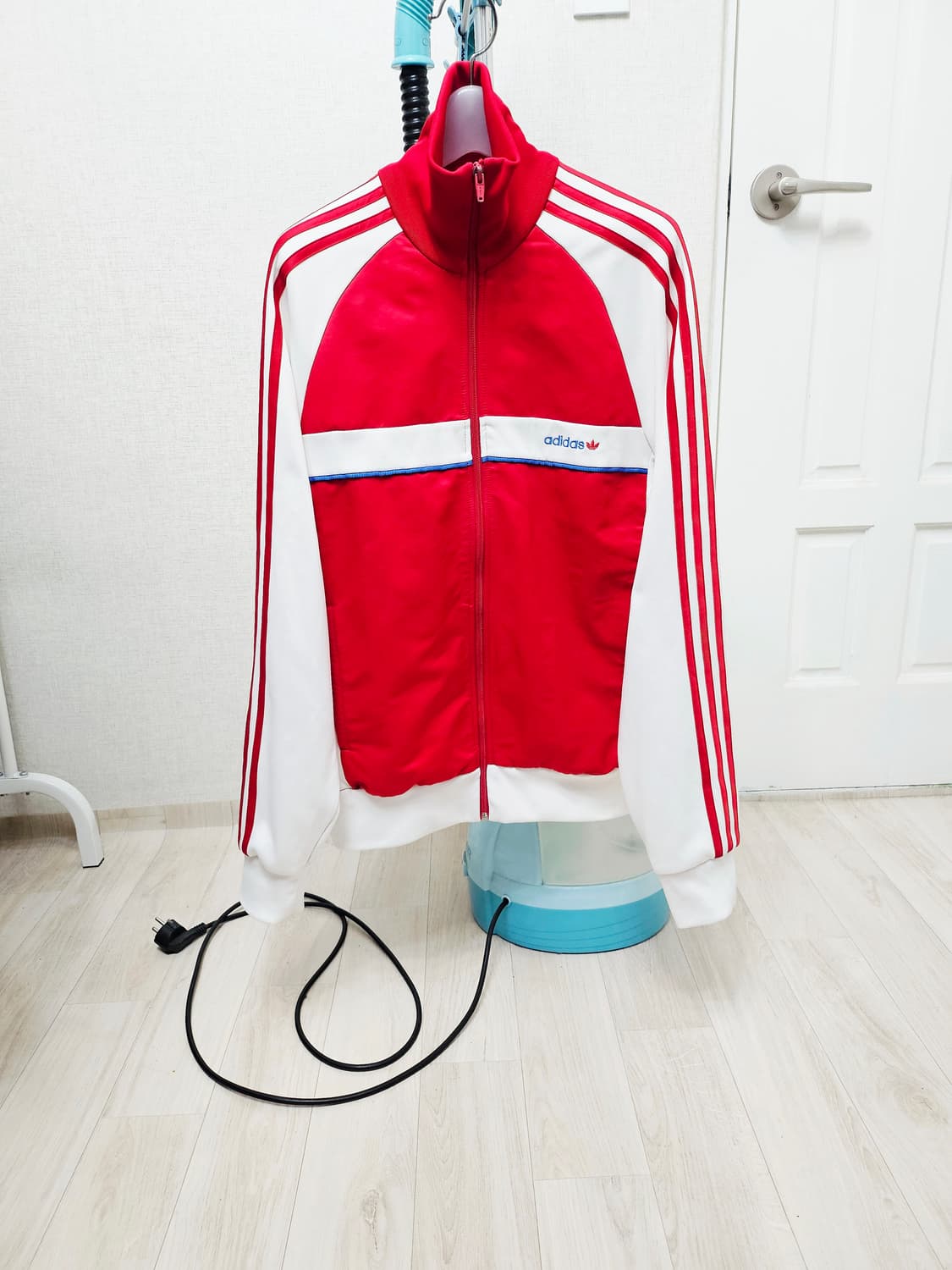 (100)L ☆초대장급☆ 아디다스 베켄바우어 [흰빨] 트랙탑져지 상품이미지1