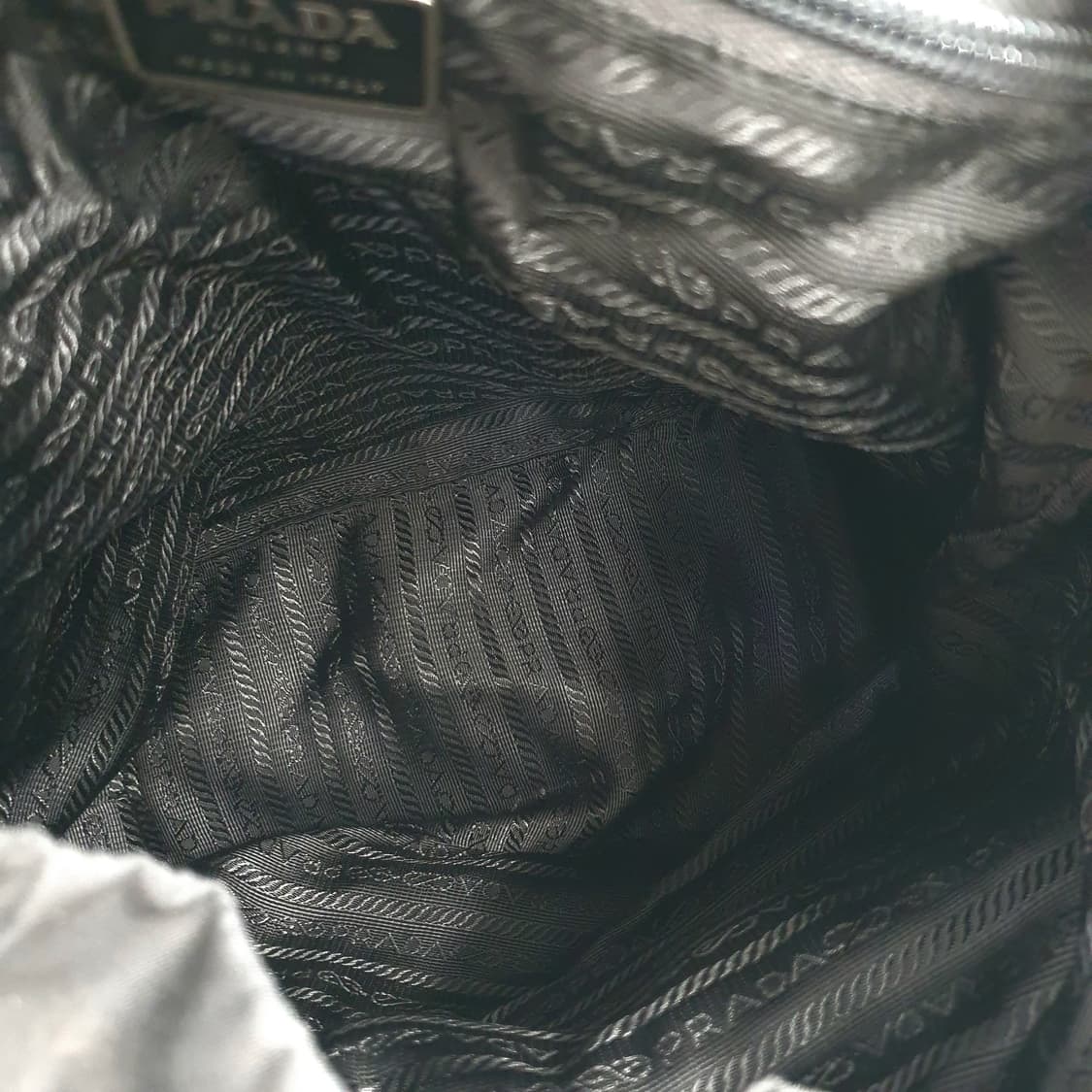 프라다 리나일론 원포켓 백팩 B4650F 상품이미지10