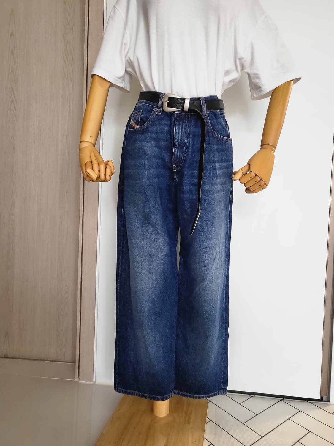 디젤 데님 팬츠 일자세미진 핏대박 상품이미지3