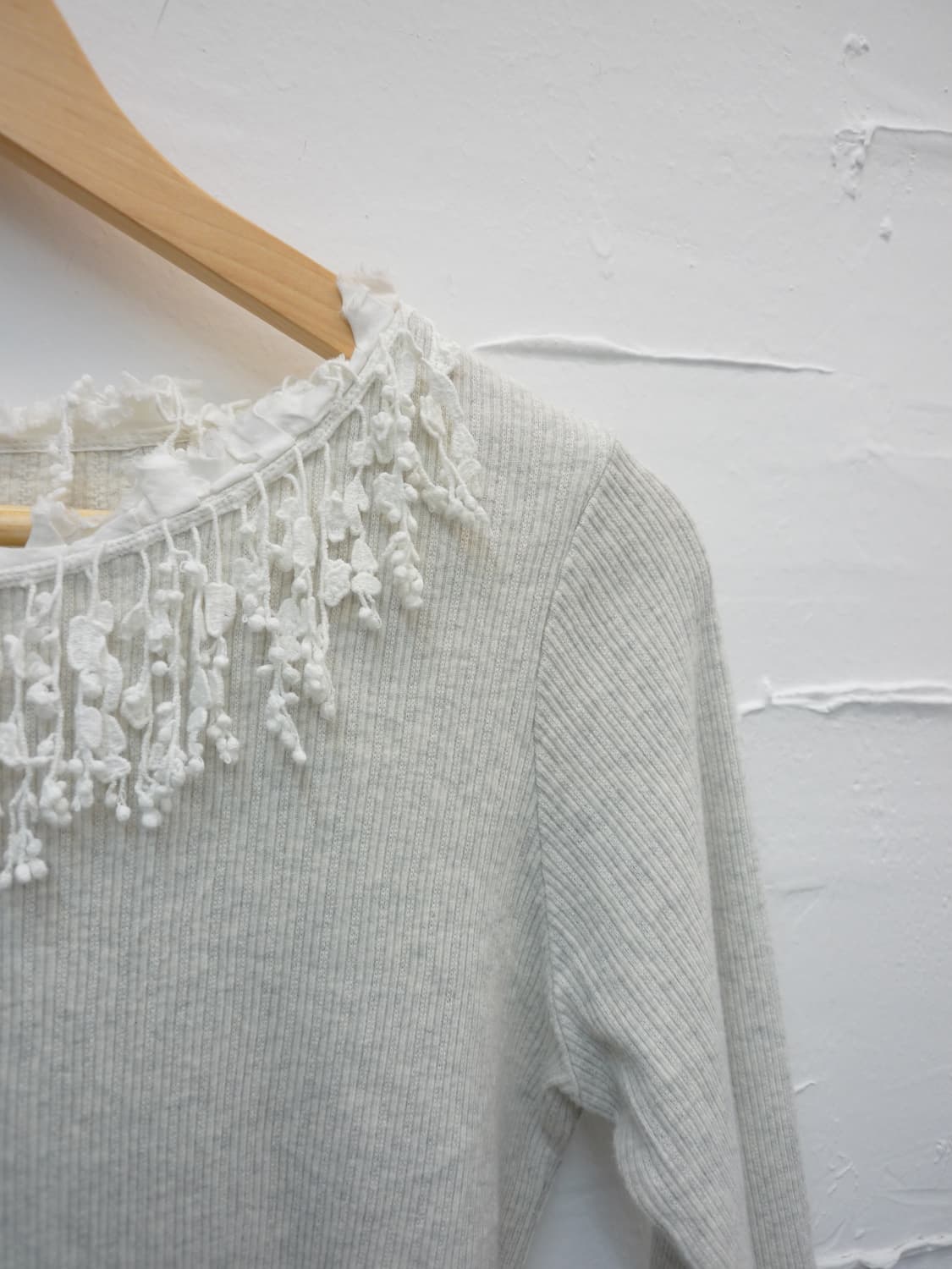 white neck detail long sleeve 상품이미지5