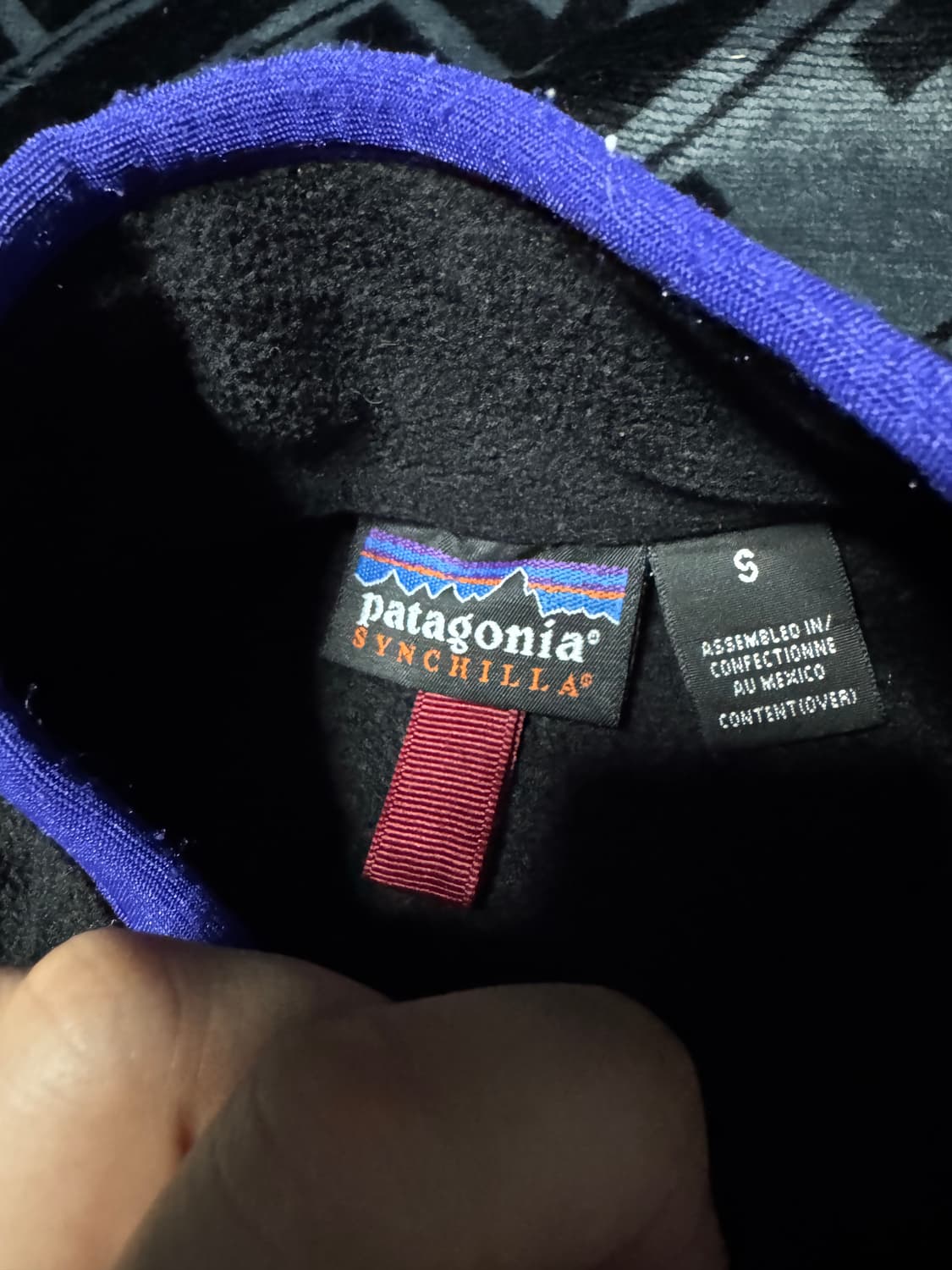 파타고니아 마수피얼 쿼터 짚 플리스 풀오버 블랙 블루 상품이미지4