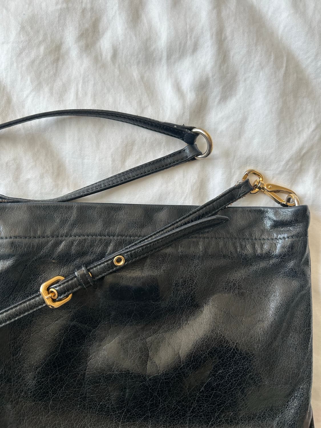 미우미우 크로스백 상품이미지4