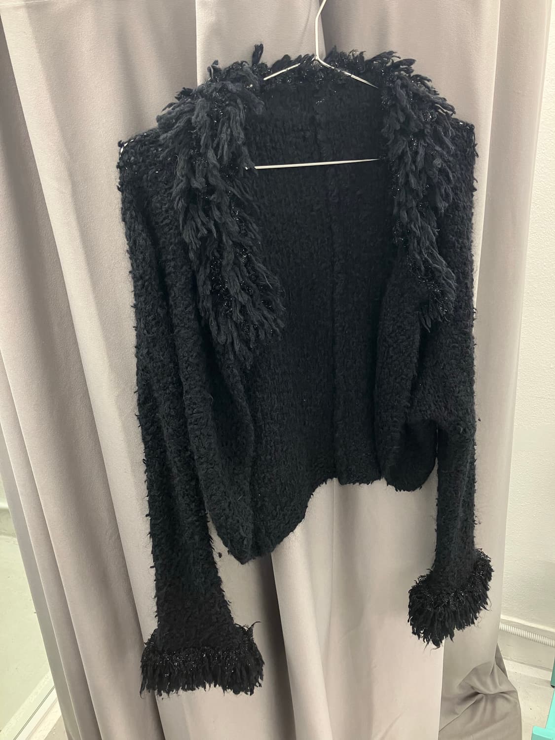 논스냅 샤기 프린지 가디건 상품이미지1