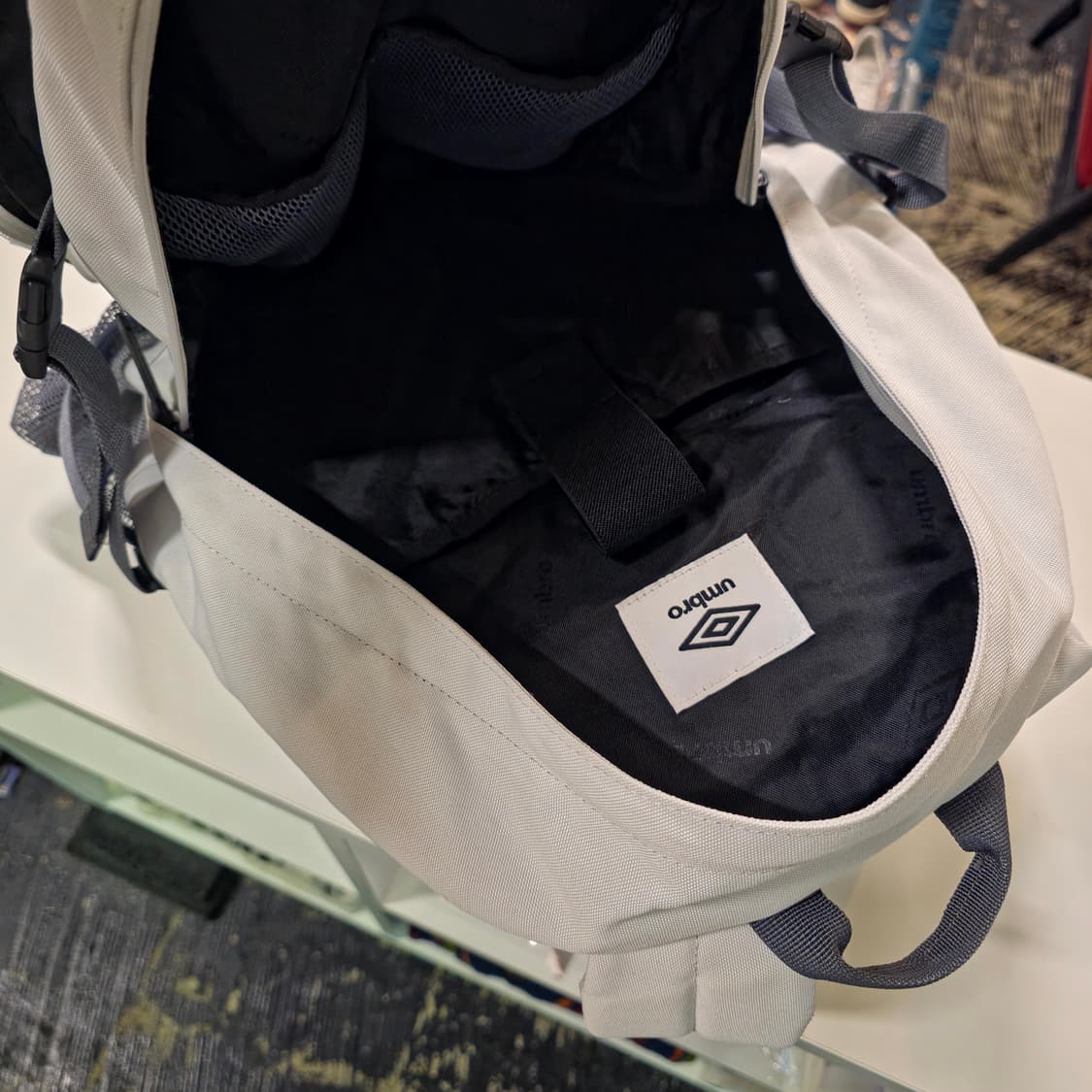 엄브로(UMBRO) 백팩 가방 상품이미지8