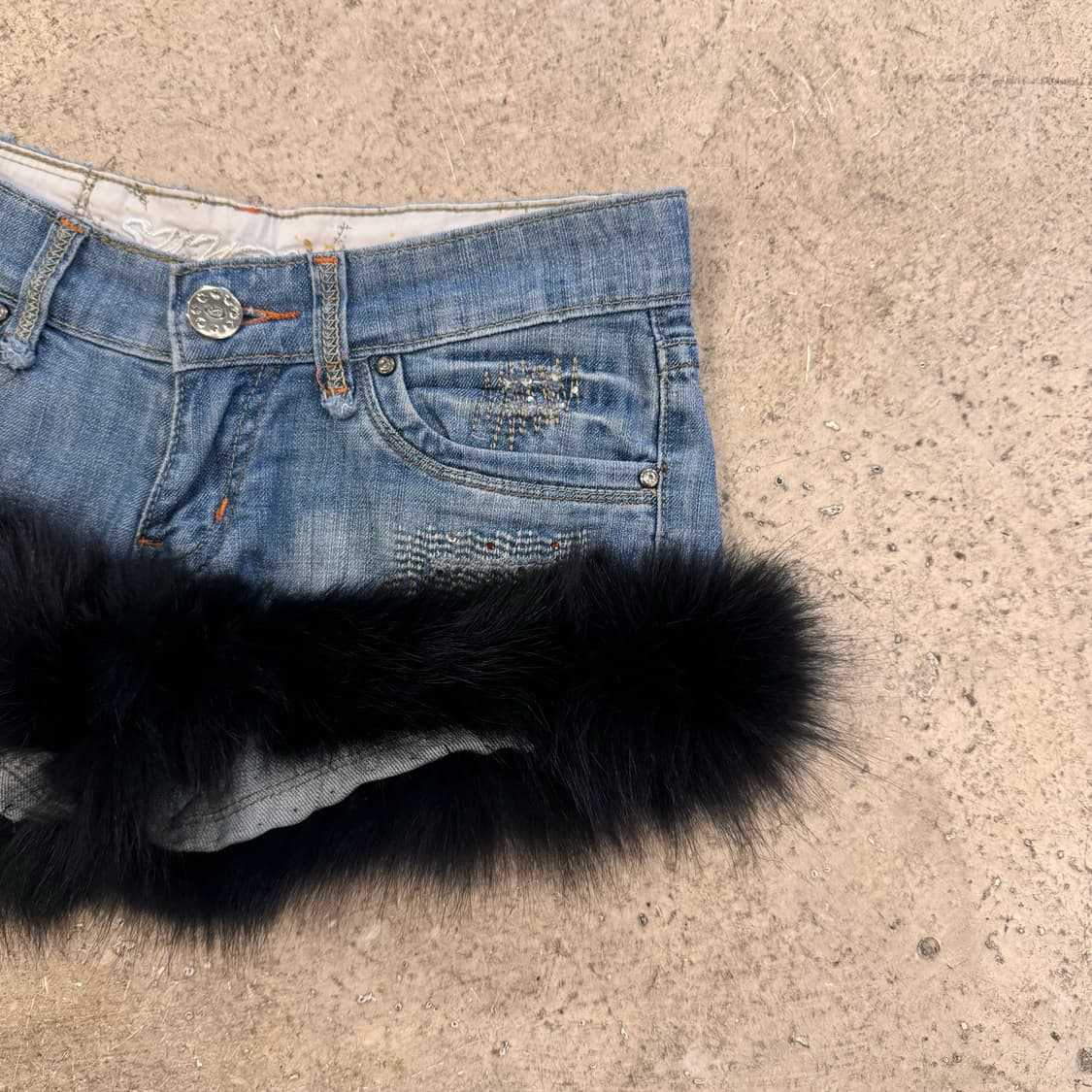 퍼 트리밍 데님 숏츠 상품이미지3