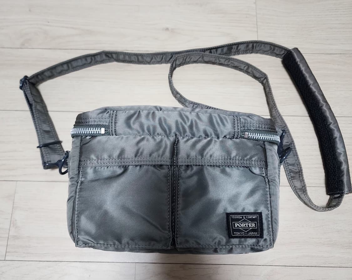 요시다포터 탱커 카메라백 S 실버그레이 상품이미지1